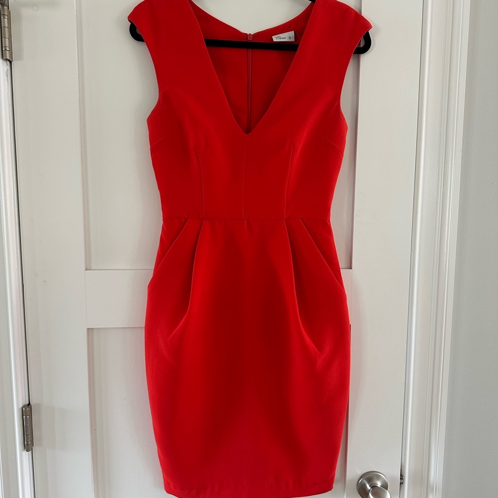 Elegant Red Sleeveless Dress